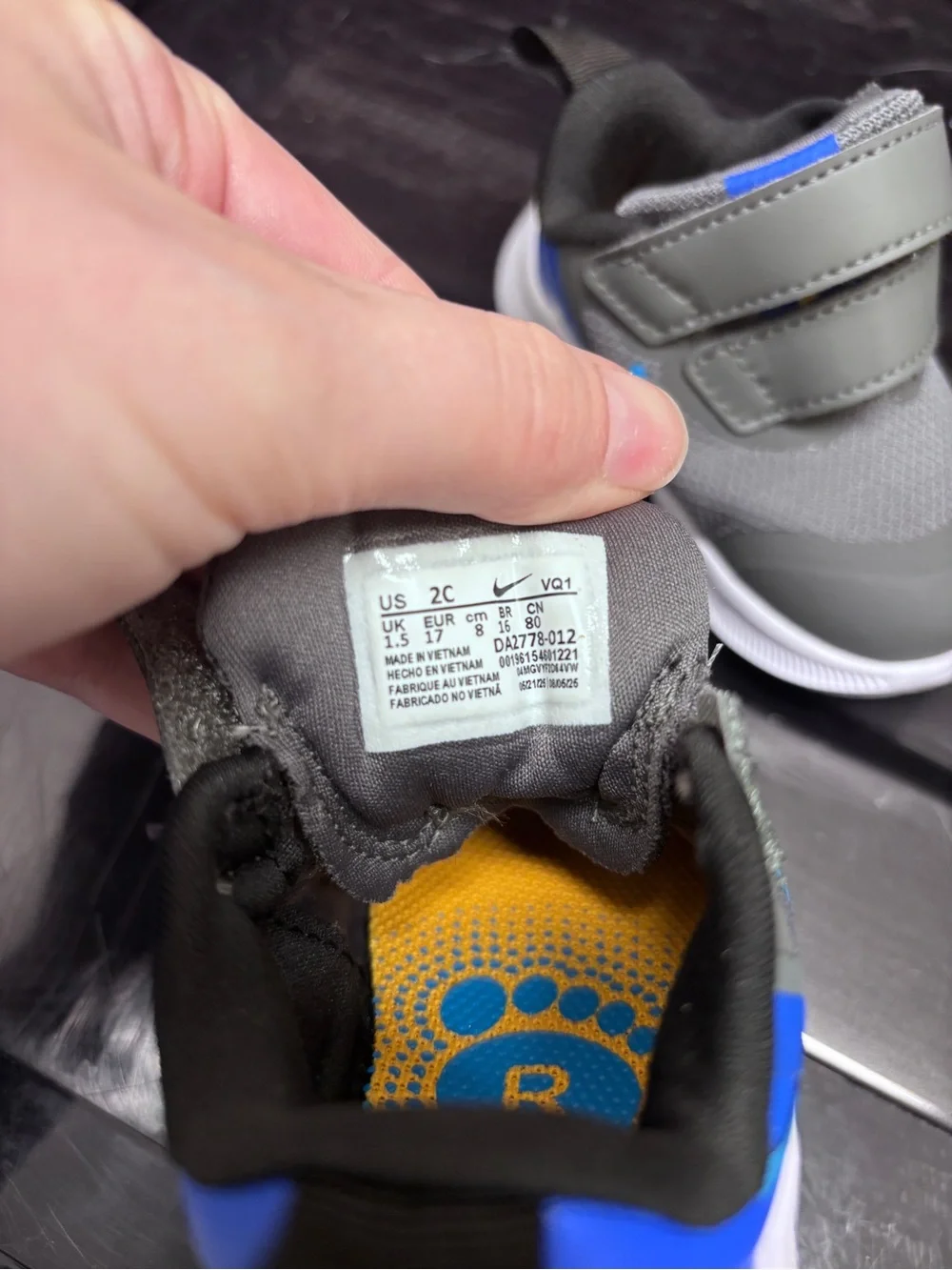 Nike Toddler Sneakers Size 2 NWOT‎